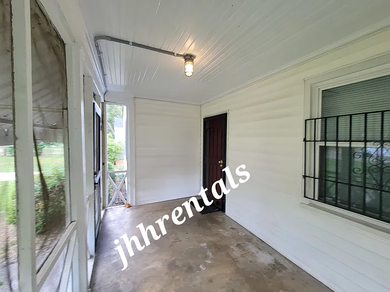 2600 Locust St — Photo 7