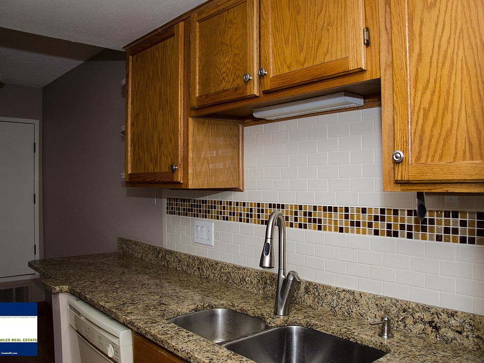 2nd image of 8335 Fairmount Dr Unit 4-205