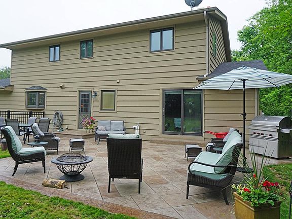 4th image of N64W37630 Woodcrest Dr