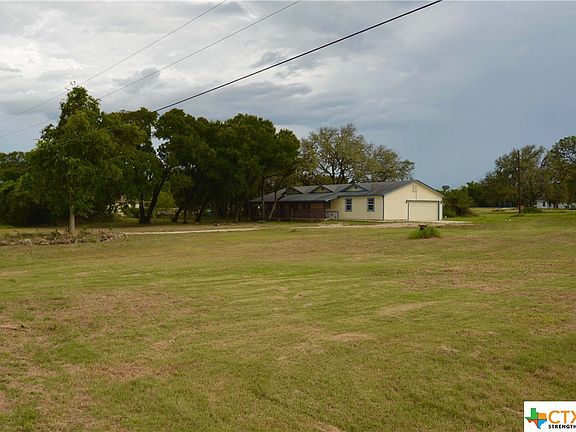 2nd image of 100 Woodland Trl
