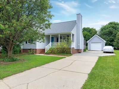 405 E Maple Ave, Holly Springs, NC, 27540