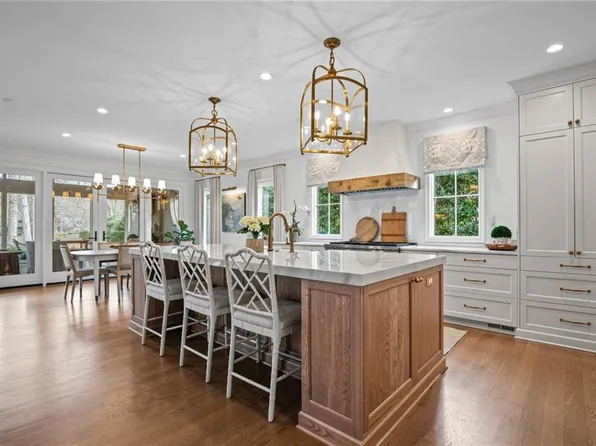 6210 River Chase Cir, Atlanta, GA 30328