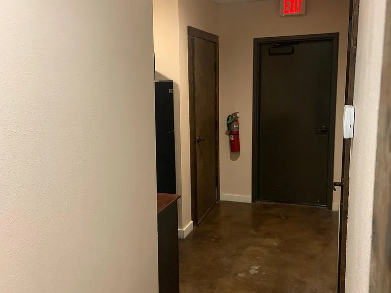 305 W Willis St #103 — Photo 9