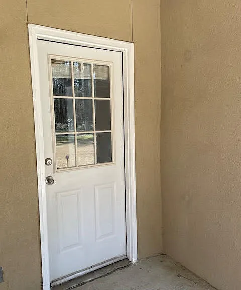 88 Wellington Mnr #A — Photo 1