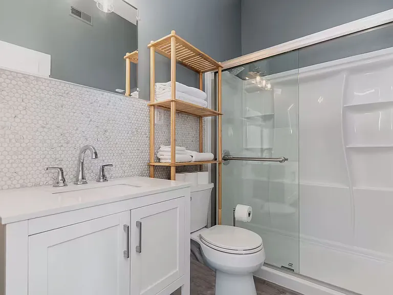 440 Hopkins St #3 — Photo 8