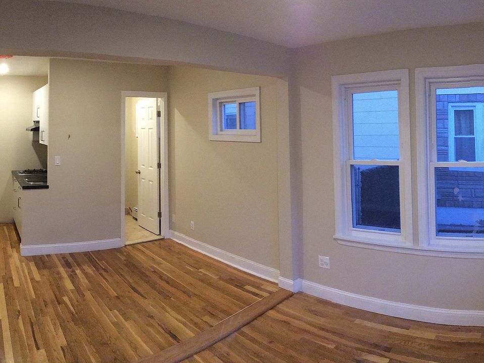 1st image of 17504 Baisley Blvd
