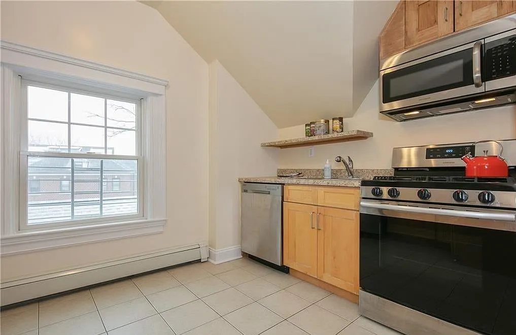 270 West 261st Street — Photo 3