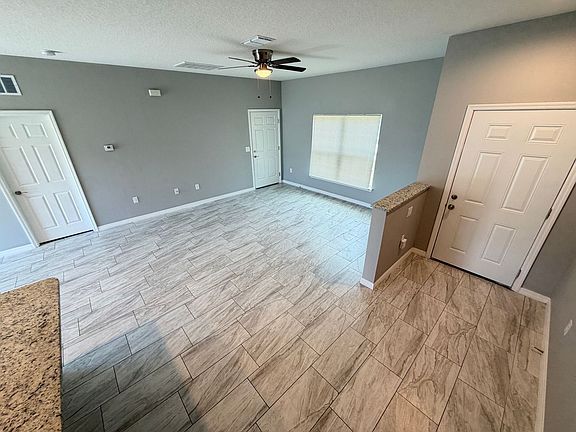 5th image of 2785 Gabboys Ave SE