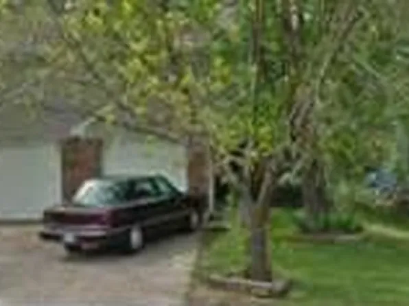 1709 E 21st Ter, Lawrence, KS 66046