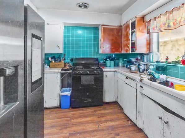 san-jose-california-2097760966 picture