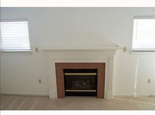 1301 Greystone Dr, Coraopolis, PA