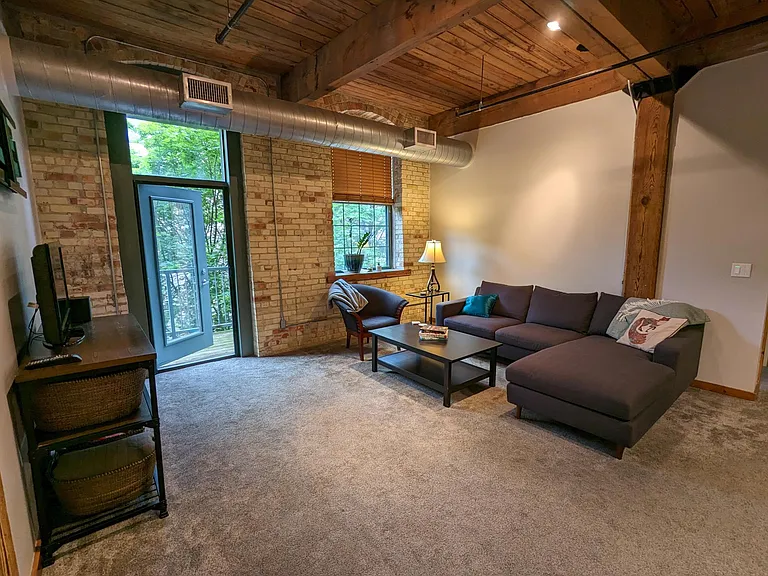 940 Monroe Ave NW #305 — Photo 12