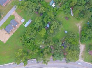 3105 Montgomery Rd, Huntsville, TX 77340