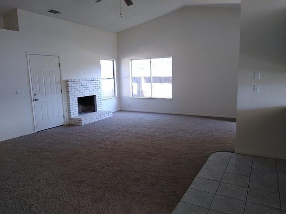 5th image of 827 S Regina Street