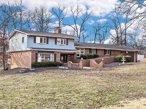 2nd image of 9127 Lakewood Dr