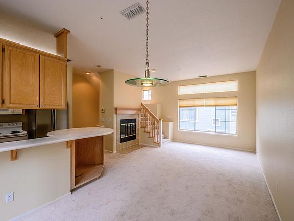 5th image of 979 Pinto Palm Ter APT 15
