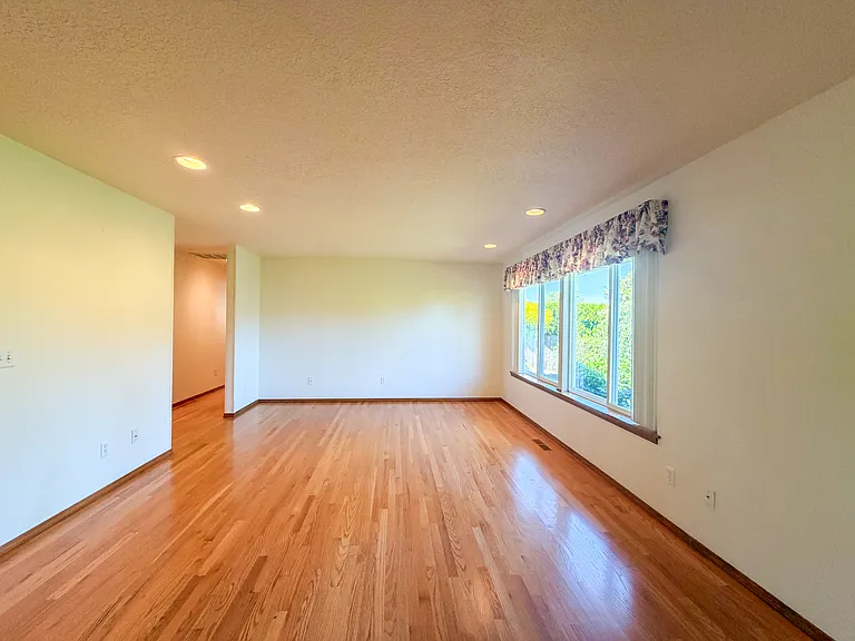 364 SE Davis Ct #364 — Photo 36