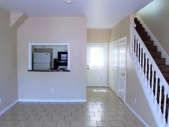 4th image of 1616 Avenue H #8