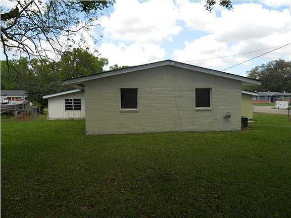 2nd image of 1201 Mary Lee St