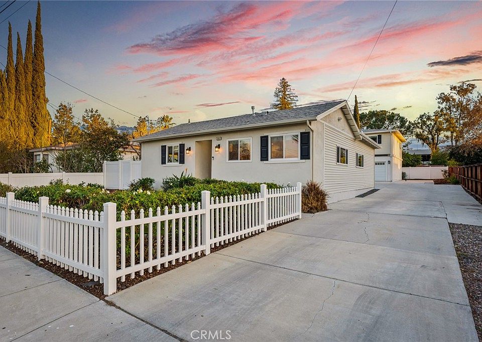 1st image of 25461 Cole St
