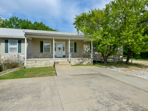 7222 N Farm Road 203, Strafford, MO 65757
