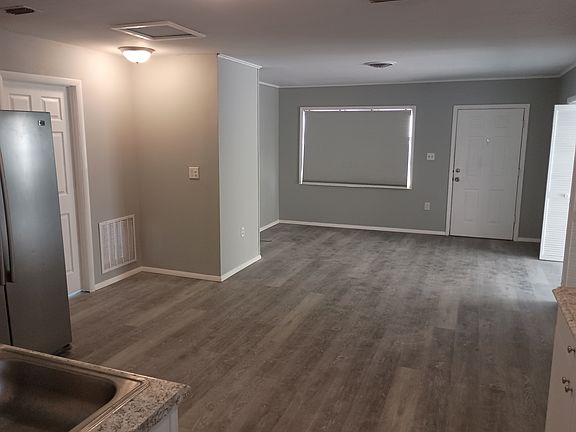 4th image of 876 35th Ave