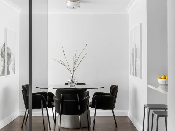 625 Main Street image 4 of 11