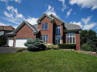 8240 Foxberry Dr, Savage, MN 55378