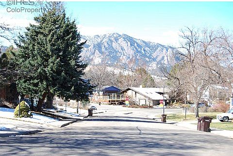 2nd image of 1080 Toedtli Dr