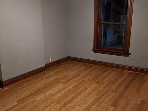 5th image of 3666 Botanical Ave