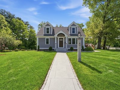 24 Pleasant St, Chelmsford, MA, 01824