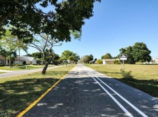 621 W Archer Pkwy, Cape Coral, FL 33904