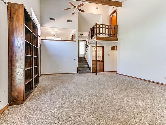 4th image of 880 Cottontail Rd