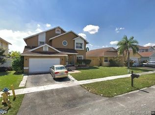 9720 SW 9th Ct, Pembroke Pines, FL 33025