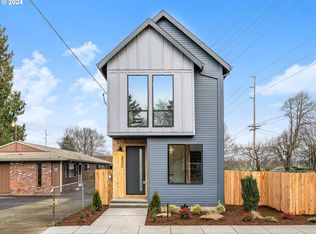 8860 SE 16th Pl, Portland, OR 97202