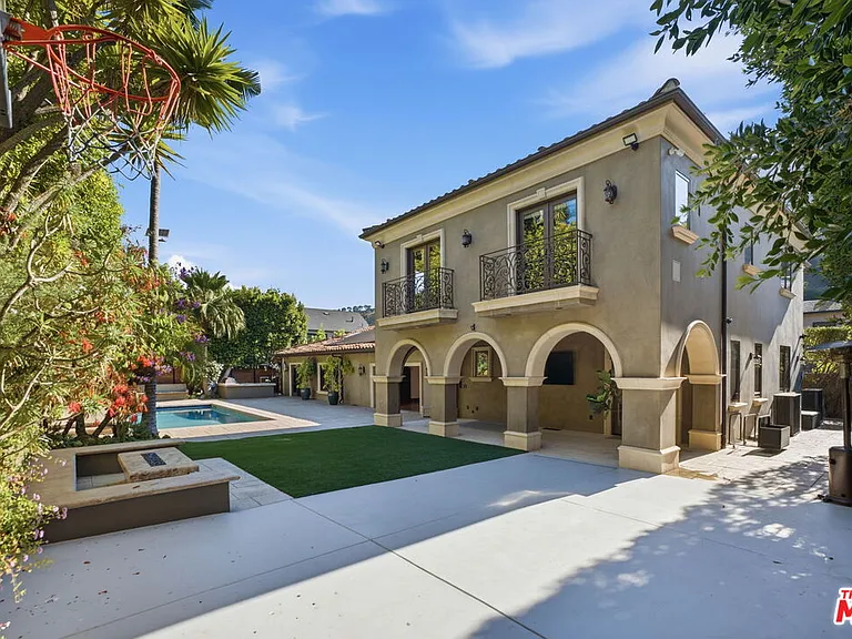 2108 San Ysidro Dr — Photo 38
