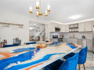 114 Chrystal Dr, Maybrook, NY