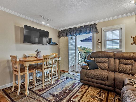 3rd image of 1089 Bluewater Dr