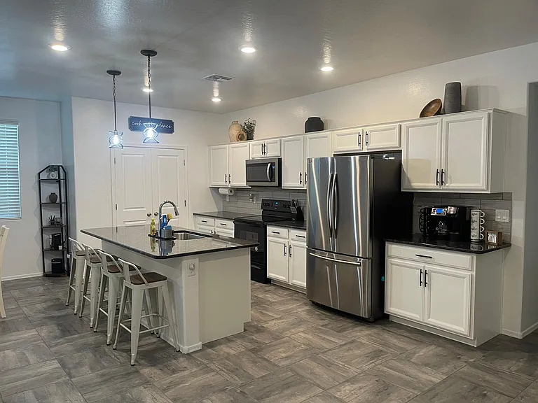 16592 W Jenan Dr — Photo 31
