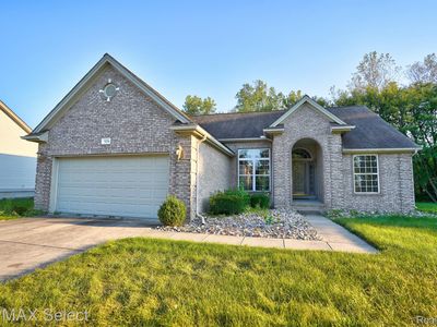 5274 Sequoia Ct, Grand Blanc, MI, 48439