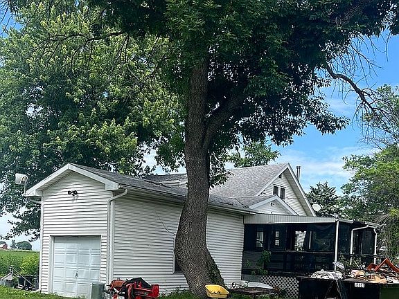 2nd image of 1835 N 2275 East Rd