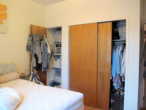 5th image of 200 W 88th St APT 2D