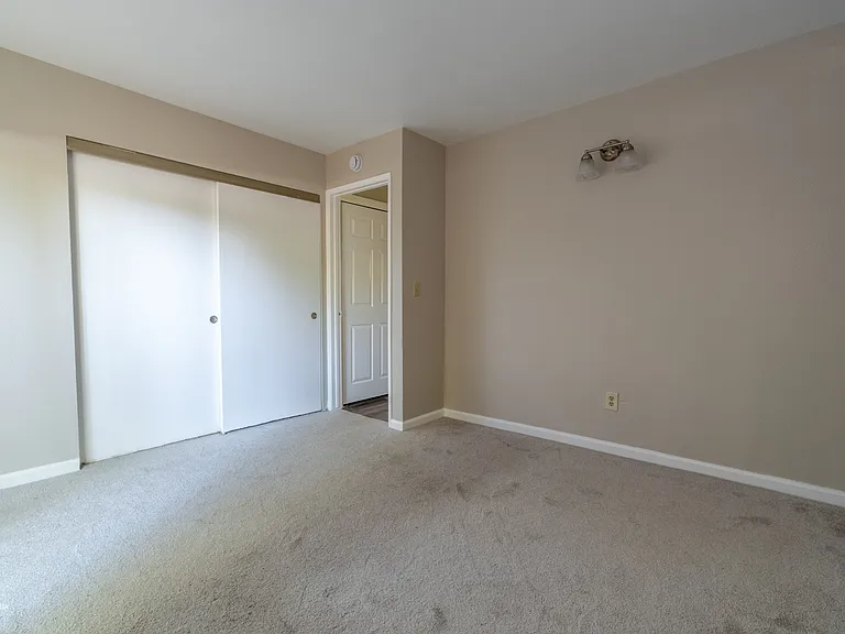1759 W 3rd St — Photo 15
