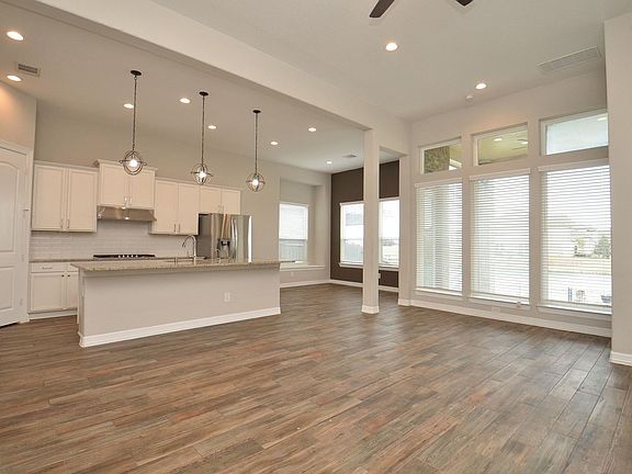 3rd image of 24023 Tirso River Ct
