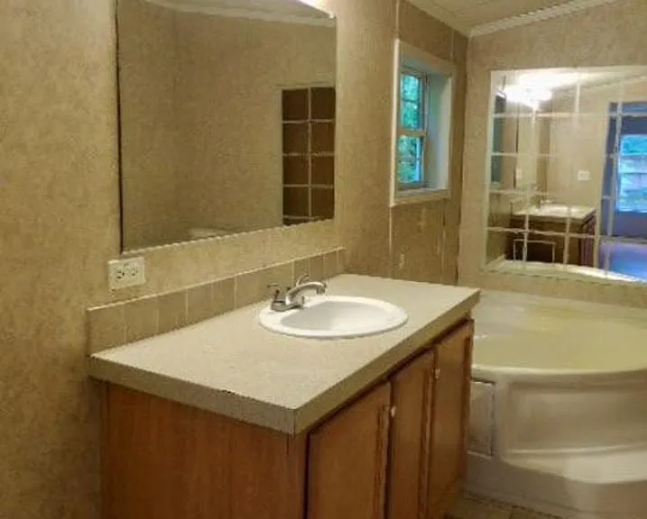 12 Otter Creek Dr — Photo 3