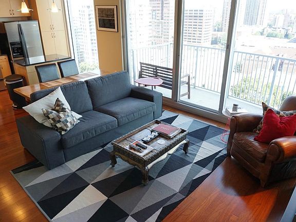 Living and Kitchen (3)