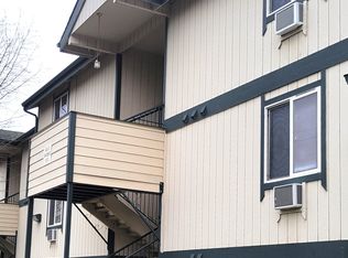 3040 N 2nd St, Coeur D Alene, ID 83815