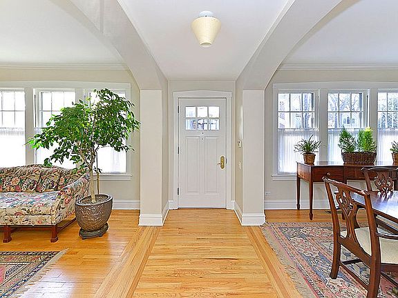4th image of 212 Wood Ct