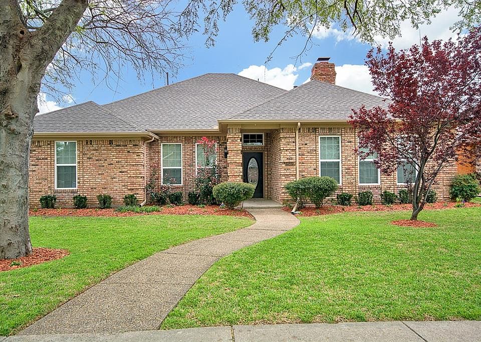1st image of 2562 Honeysuckle Dr