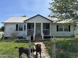 1131 Huffland Dr, Loudon, TN 37774